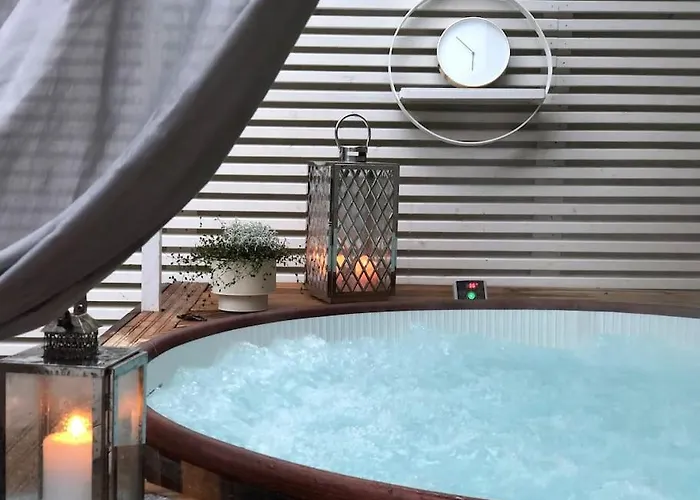 Snowcrystal With Free Jacuzzi And Sauna 로바니에미