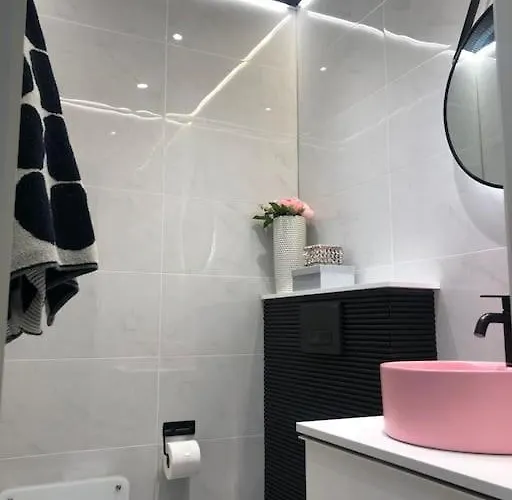 Snowcrystal With Free Jacuzzi And Sauna 로바니에미