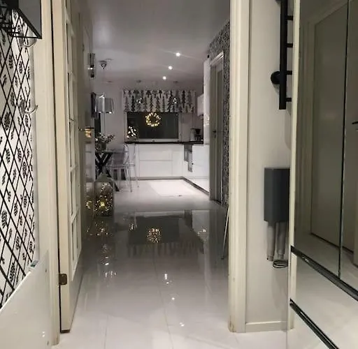 Snowcrystal With Free Jacuzzi And Sauna 로바니에미